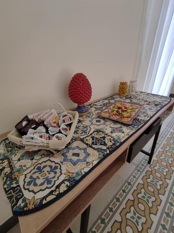 Room Sixty One Палермо Экстерьер фото