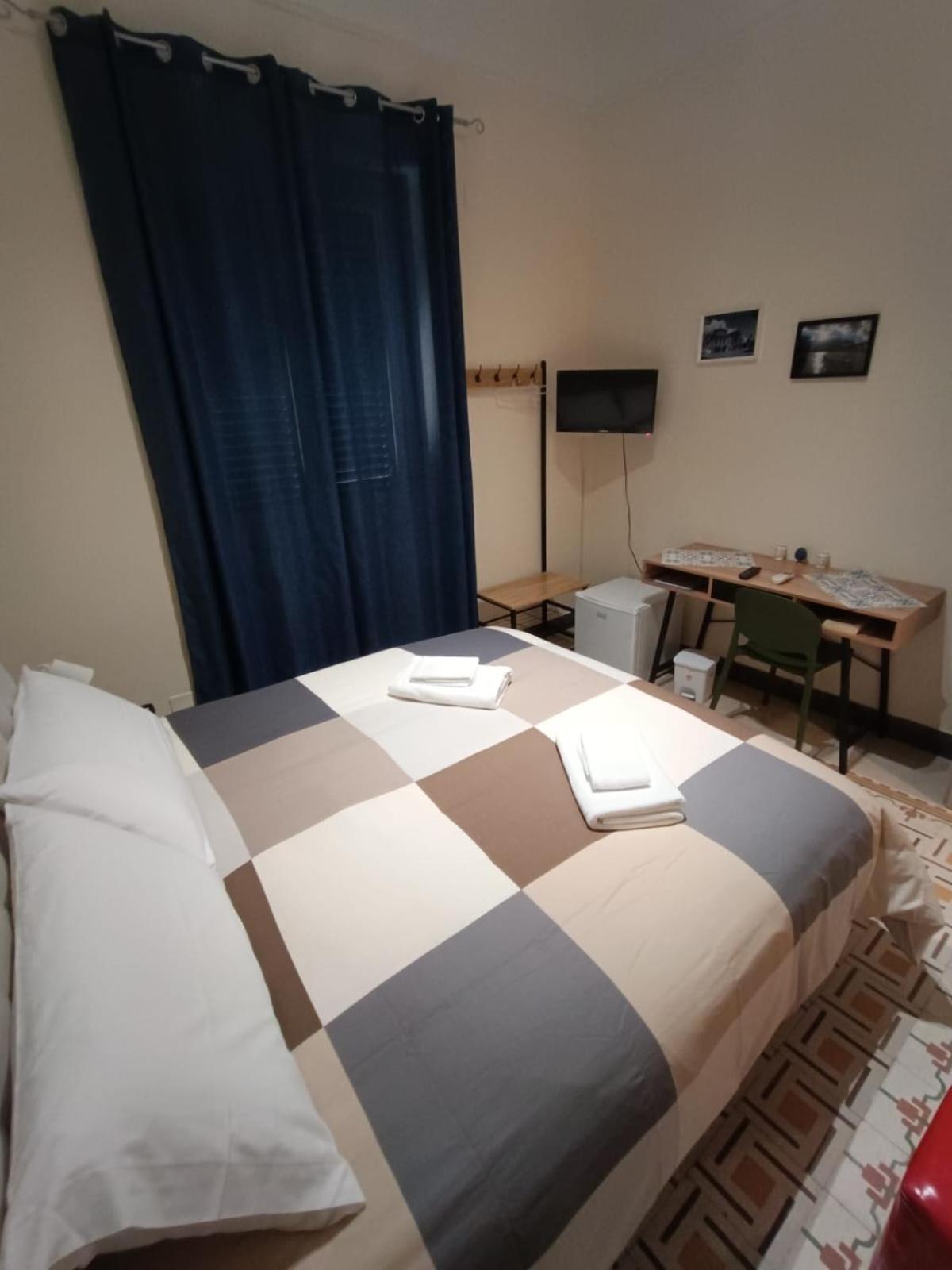 Room Sixty One Палермо Экстерьер фото