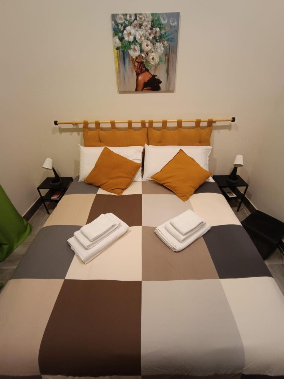 Room Sixty One Палермо Экстерьер фото